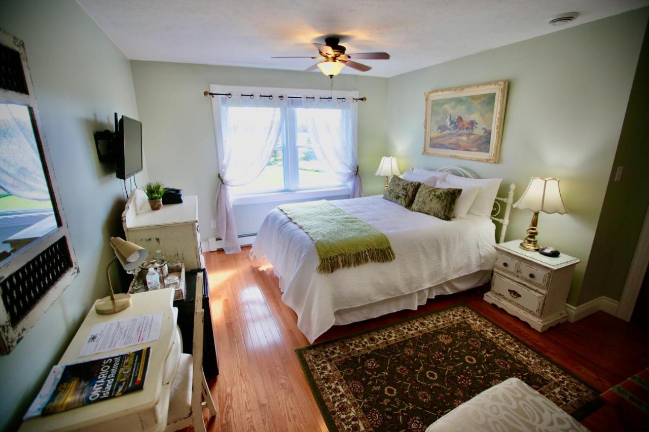 Twin Peaks B&B Mindemoya Rum bild